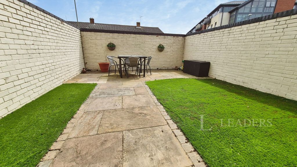 Property photo 3 of 12 Pbox-Img.Jpg