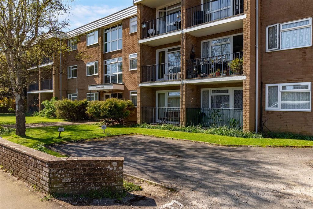 Property photo 3 of 12 Saffrons Court 1.Jpg