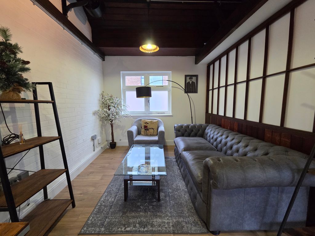 Property photo 3 of 13 Image