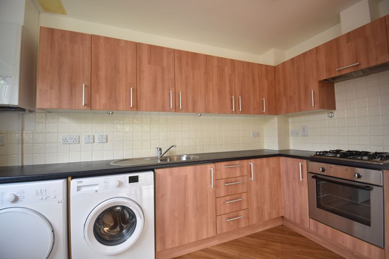 Property photo 3 of 5 Photo 4