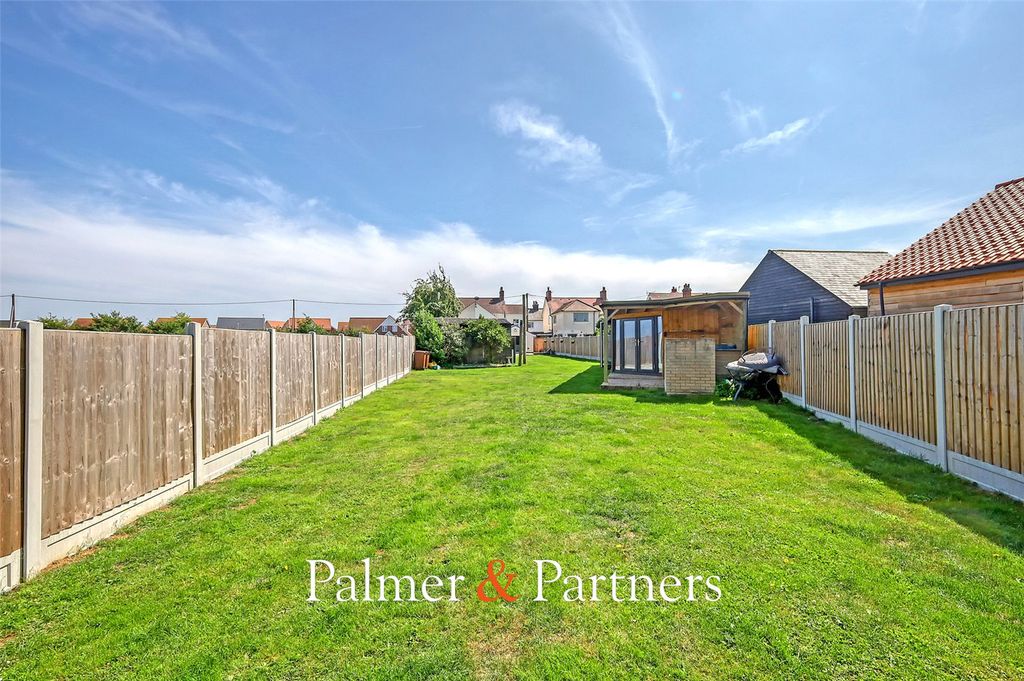 Property photo 2 of 36 Picture No. 40