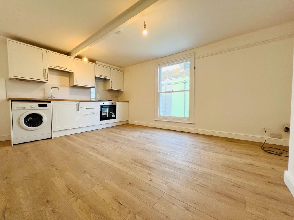 Property photo 1 of 8 Img_4850.Jpg