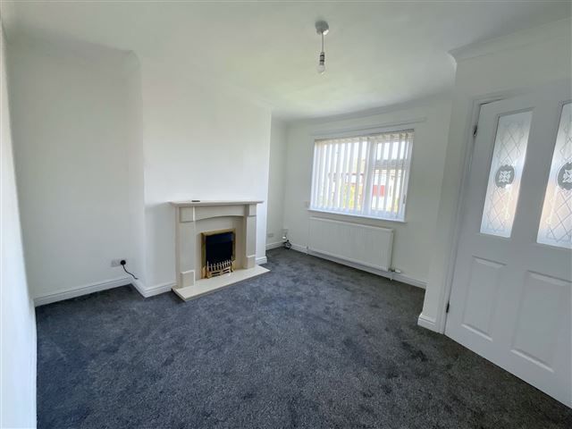 Property photo 2 of 21 Living Room