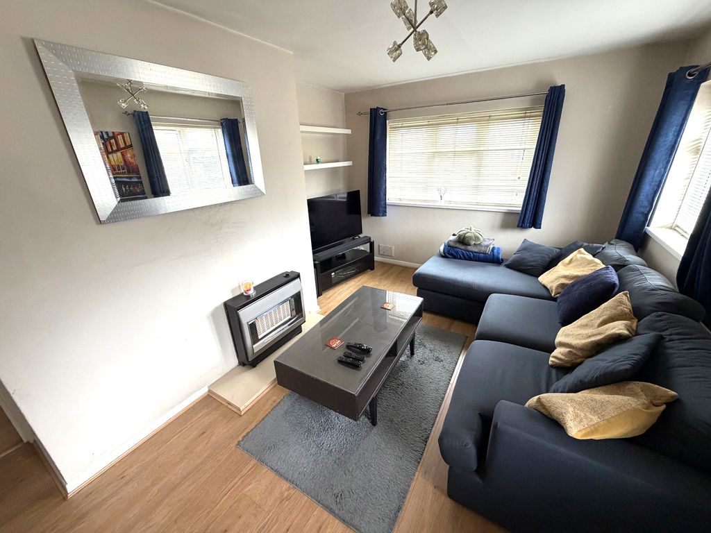 Property photo 2 of 7 3A1775F7-A9F2-4Af9-Ad91-c1Af62962A21