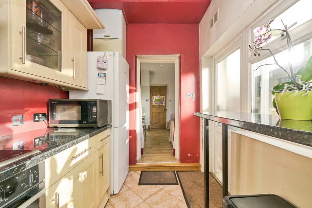 Property photo 3 of 11 Pbox-Img.Jpg