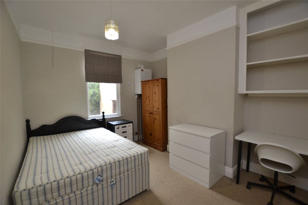 Property photo 3 of 10 Picture No. 14