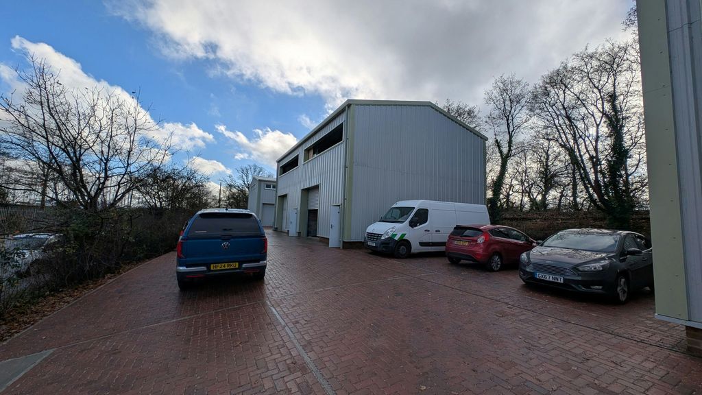 Property photo 2 of 6 Pxl_20251211_113427358.Jpg