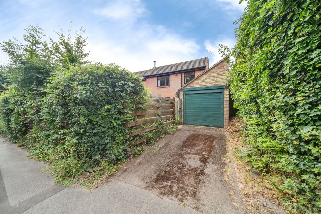 Property photo 2 of 16