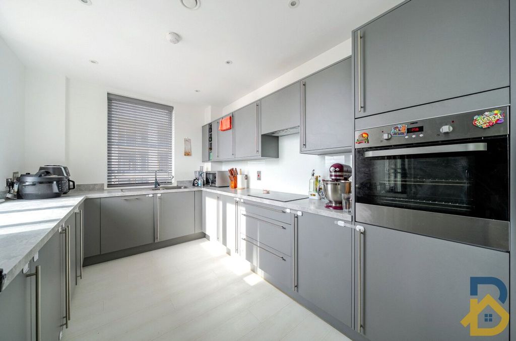 Property photo 3 of 12 Picture No. 36