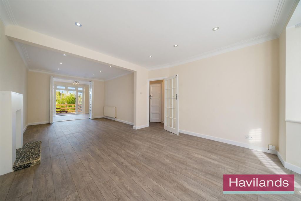 Property photo 3 of 21 Knoll Drive-1.Jpg