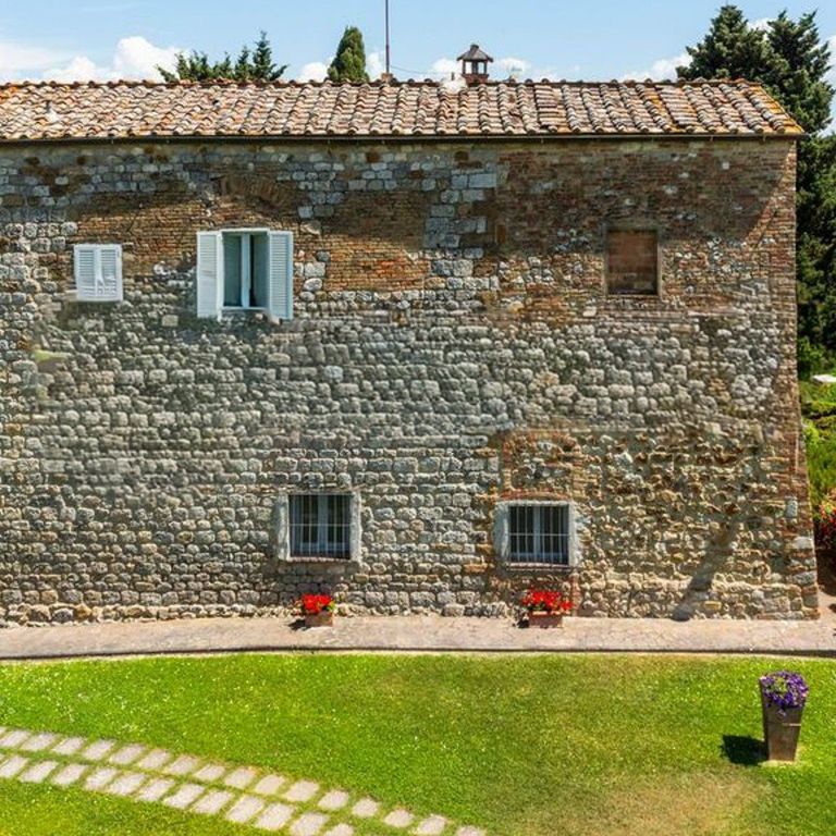 Property photo 1 of 15 Charming Villa In San Gimignano, Tuscany