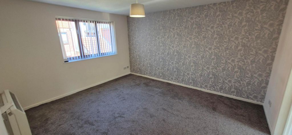 Property photo 2 of 9 Gallery