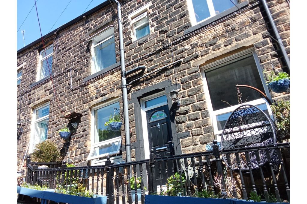 Property photo 1 of 16