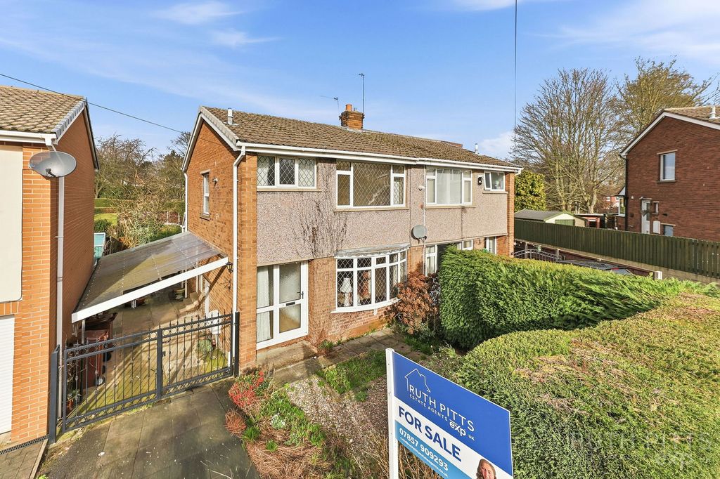 Property photo 2 of 25