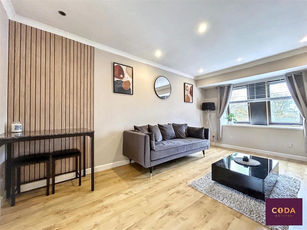 Property photo 2 of 14 Img_9728.Jpg