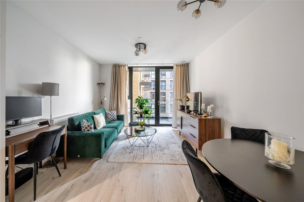 Property photo 1 of 22 Picture No. 24