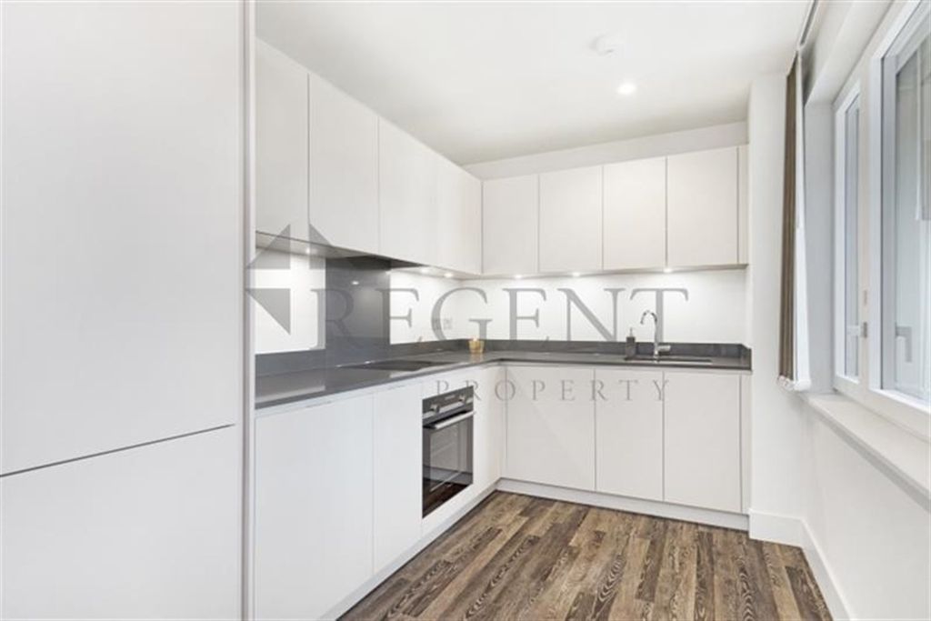Property photo 1 of 7 Kitchen
