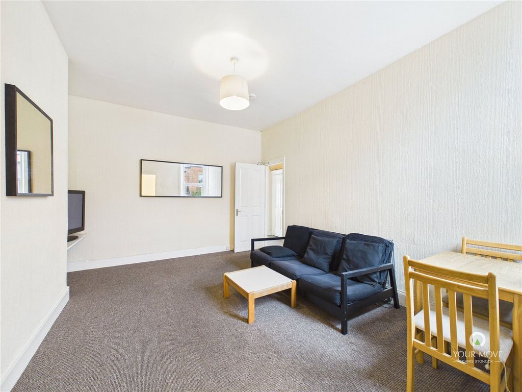 Property photo 3 of 9 Picture No. 13