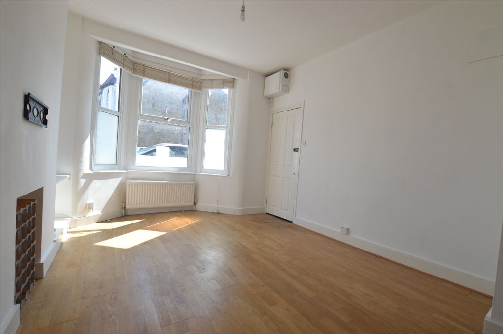 Property photo 3 of 10 Picture No. 08