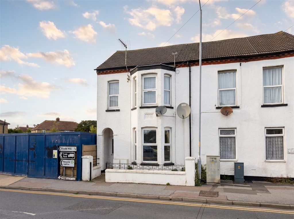 Property photo 1 of 16 Sea Street (2).Png