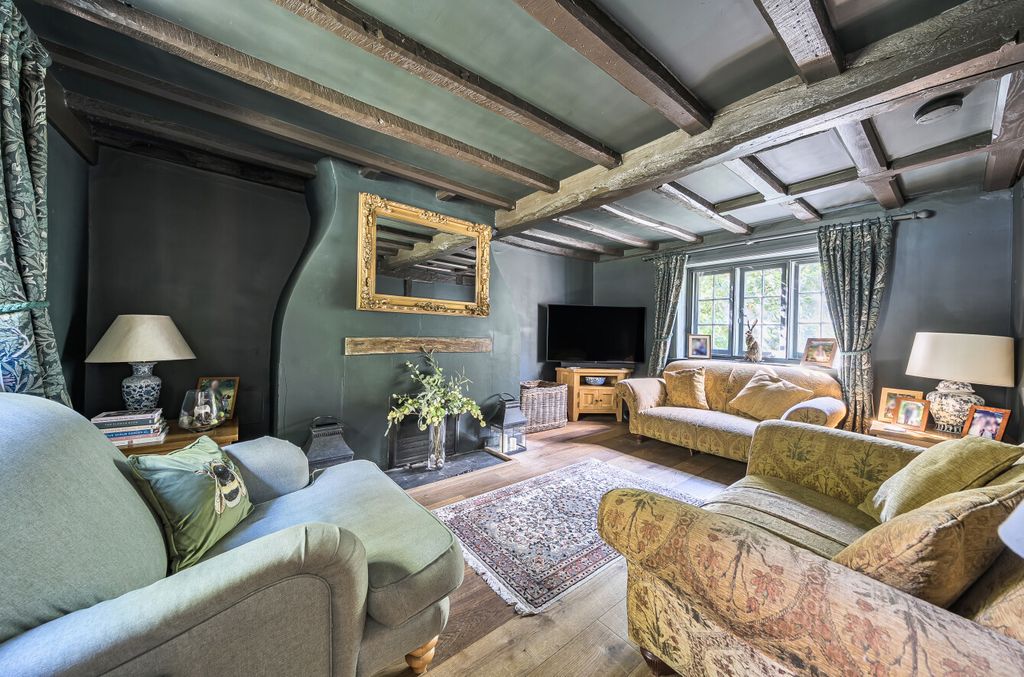 Property photo 3 of 17 1348713-6-68Beeb4...