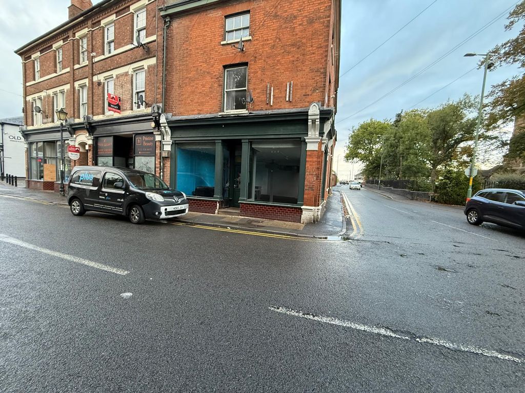 Property photo 3 of 9 Photo-2025-10-02-15-15-29 (1)