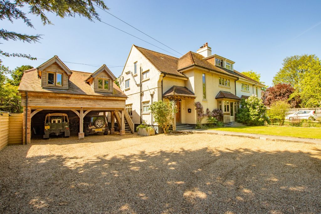 Property photo 1 of 41 4155392