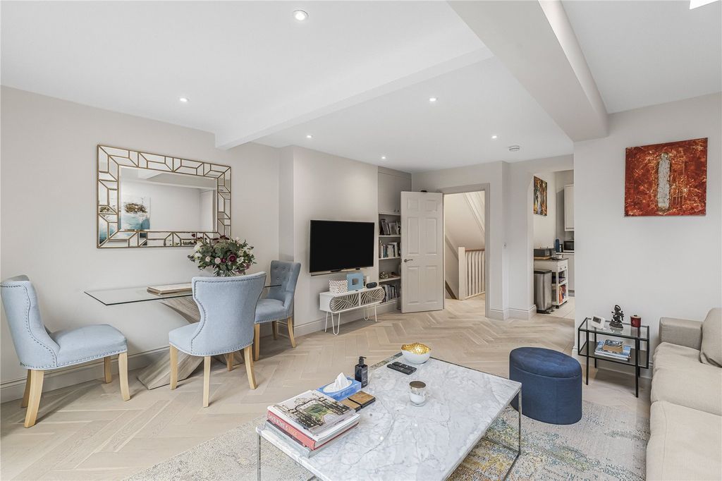 Property photo 3 of 17 Picture No. 02