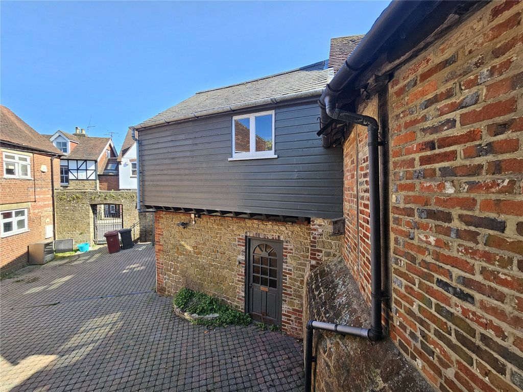 Property photo 2 of 5 Picture No. 02