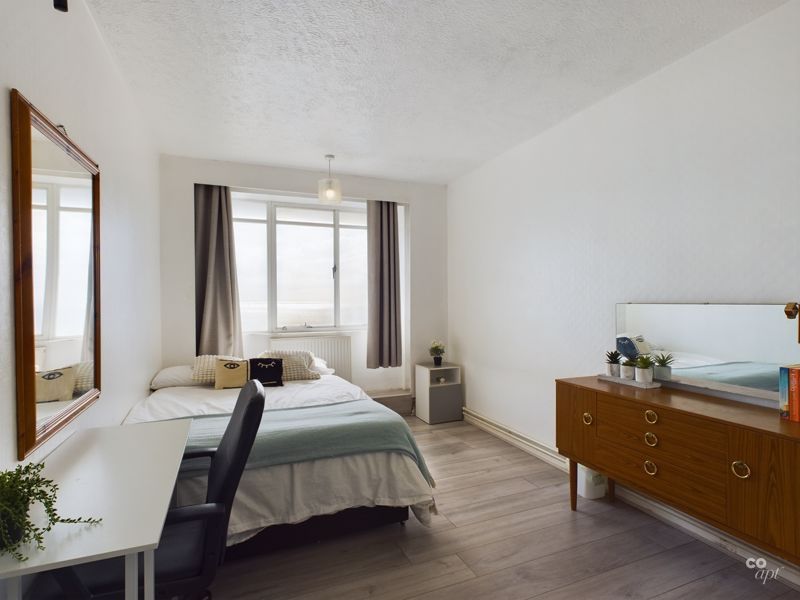 Property photo 1 of 9 Bed 1