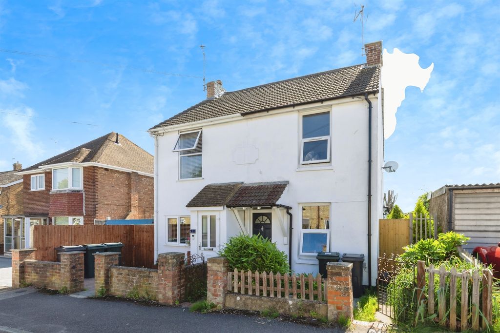 Property photo 1 of 17