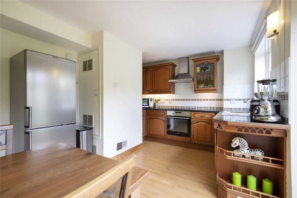 Property photo 2 of 12 Kitchen
