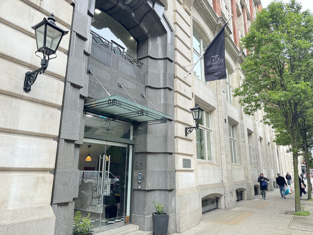 Property photo 1 of 23