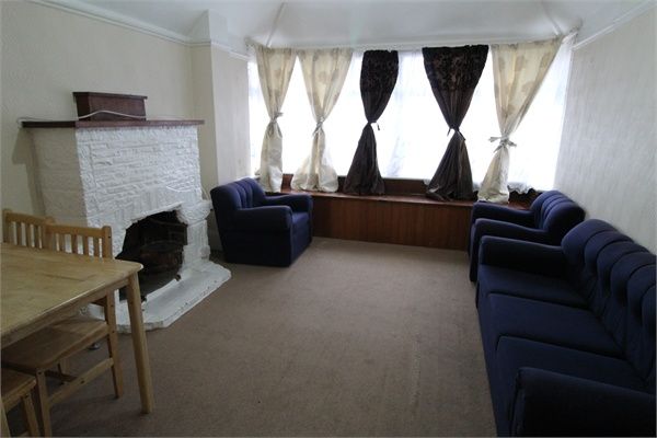 Property photo 2 of 3