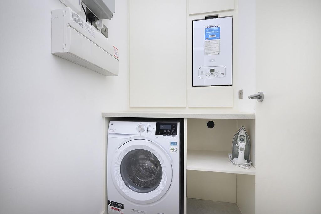 Property photo 2 of 11 W10.Jpg