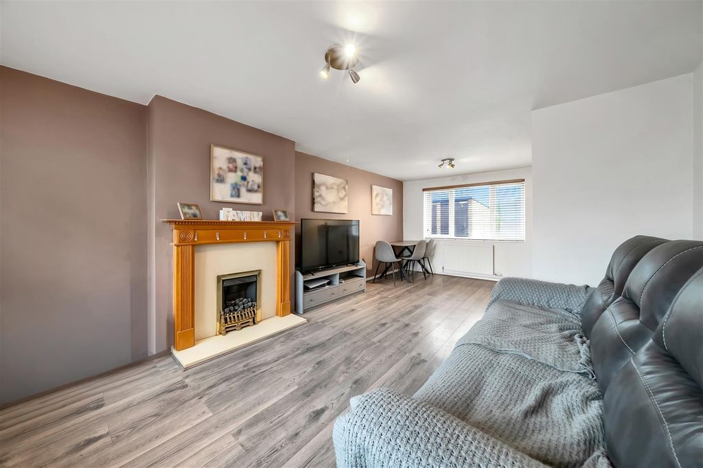 Property photo 2 of 17 Photo 06-03-2026, 12 28 04 Pm.Jpg