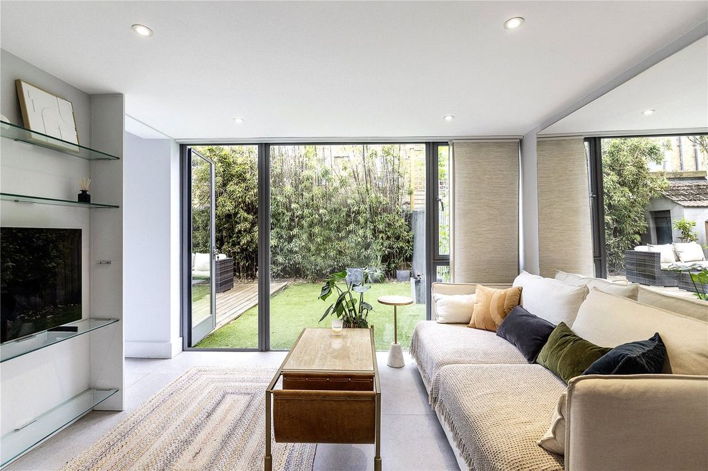 Property photo 3 of 10 Picture No. 45