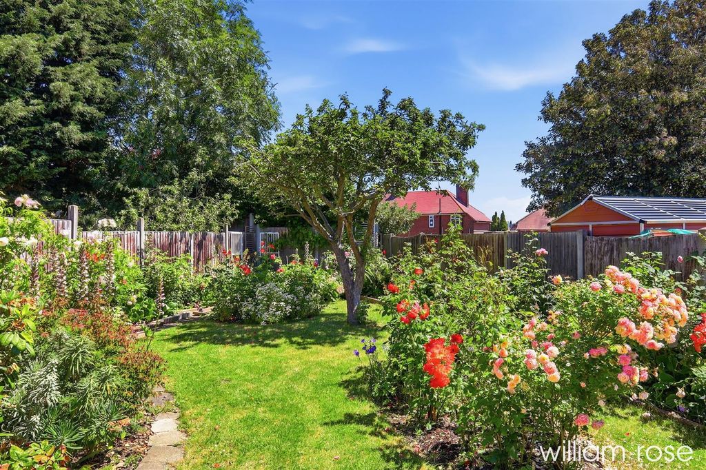 Property photo 3 of 21 30_Img_6190.Jpg