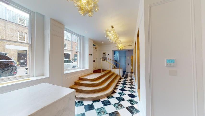 Property photo 3 of 7 Reception 1