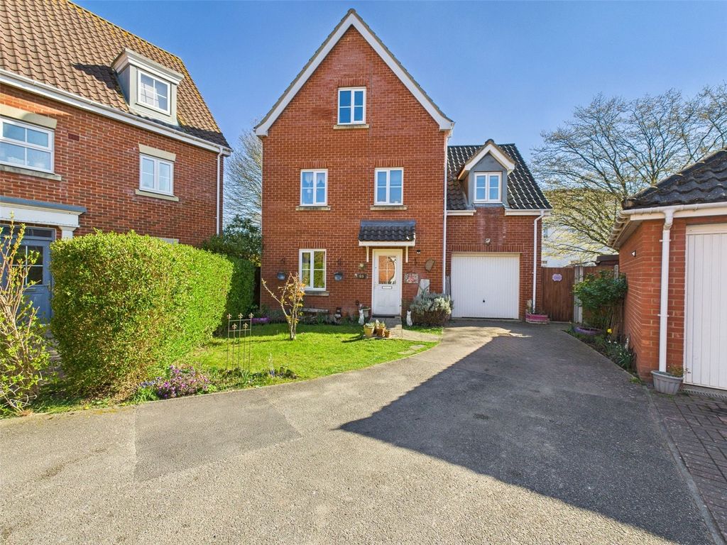 Property photo 1 of 17 1 - Image