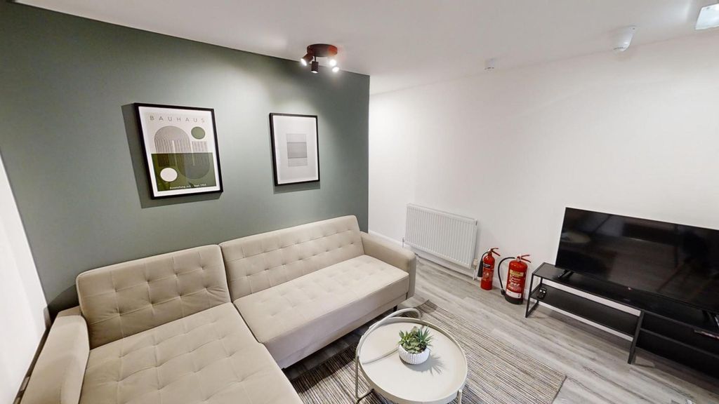 Property photo 2 of 22 09.30.2024_10.41.03.Jpg