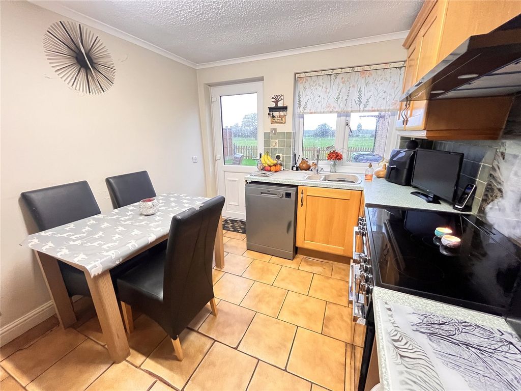 Property photo 2 of 19 Picture No. 10