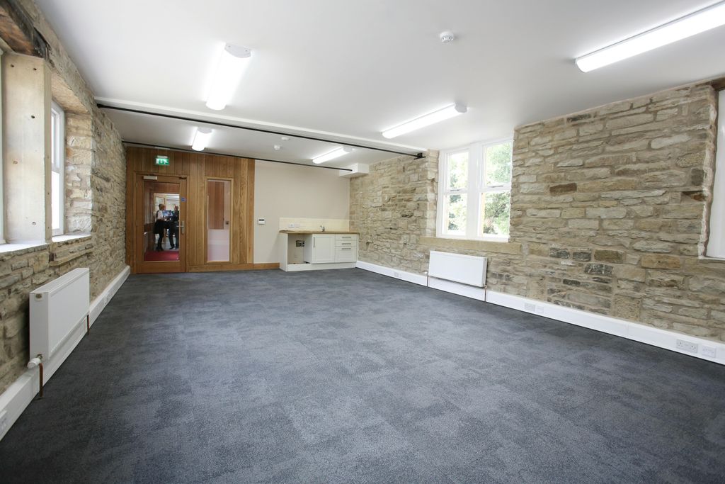 Property photo 3 of 8 Park10.Jpg