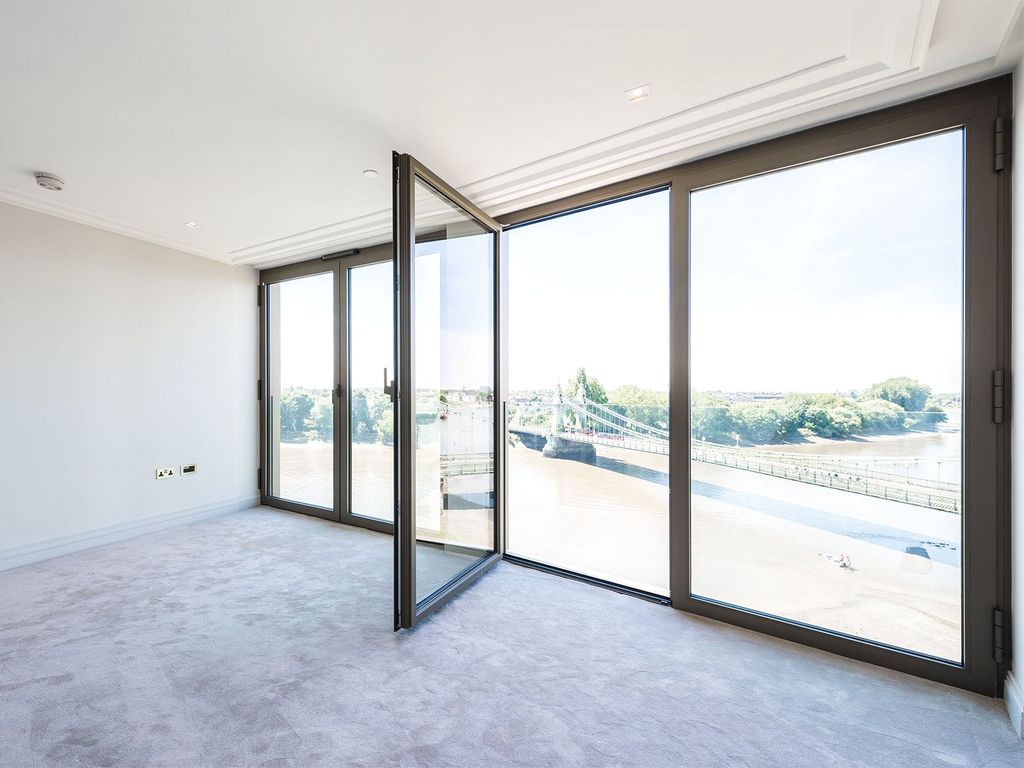Property photo 1 of 17 Queen's Wharf