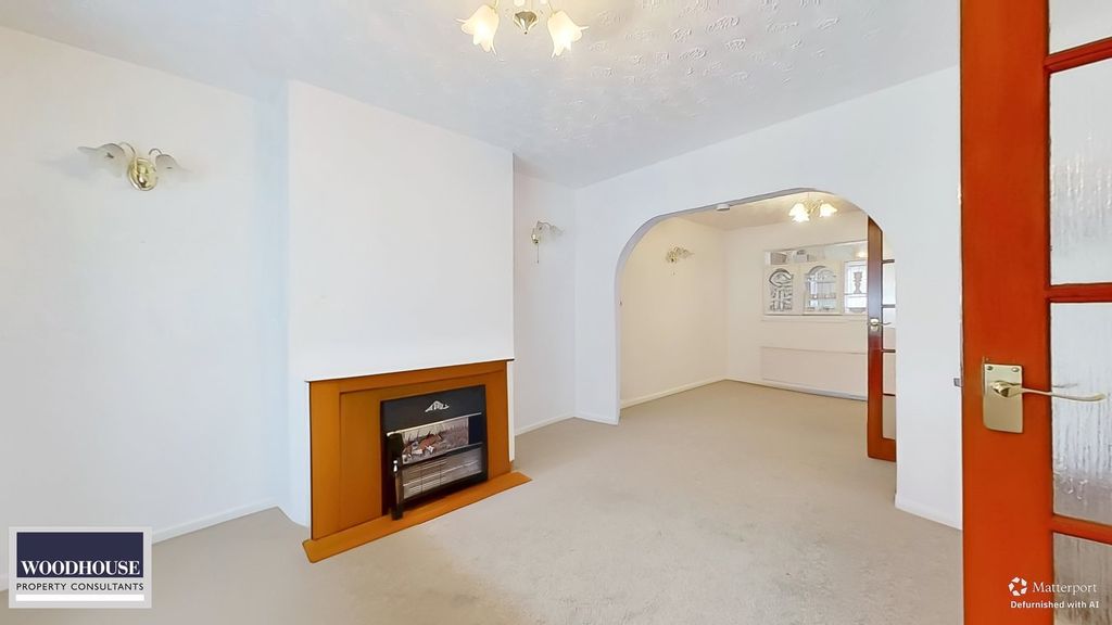 Property photo 2 of 24