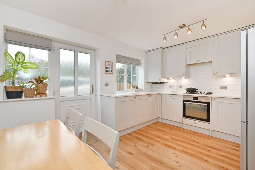 Property photo 2 of 18 Dsc_4022