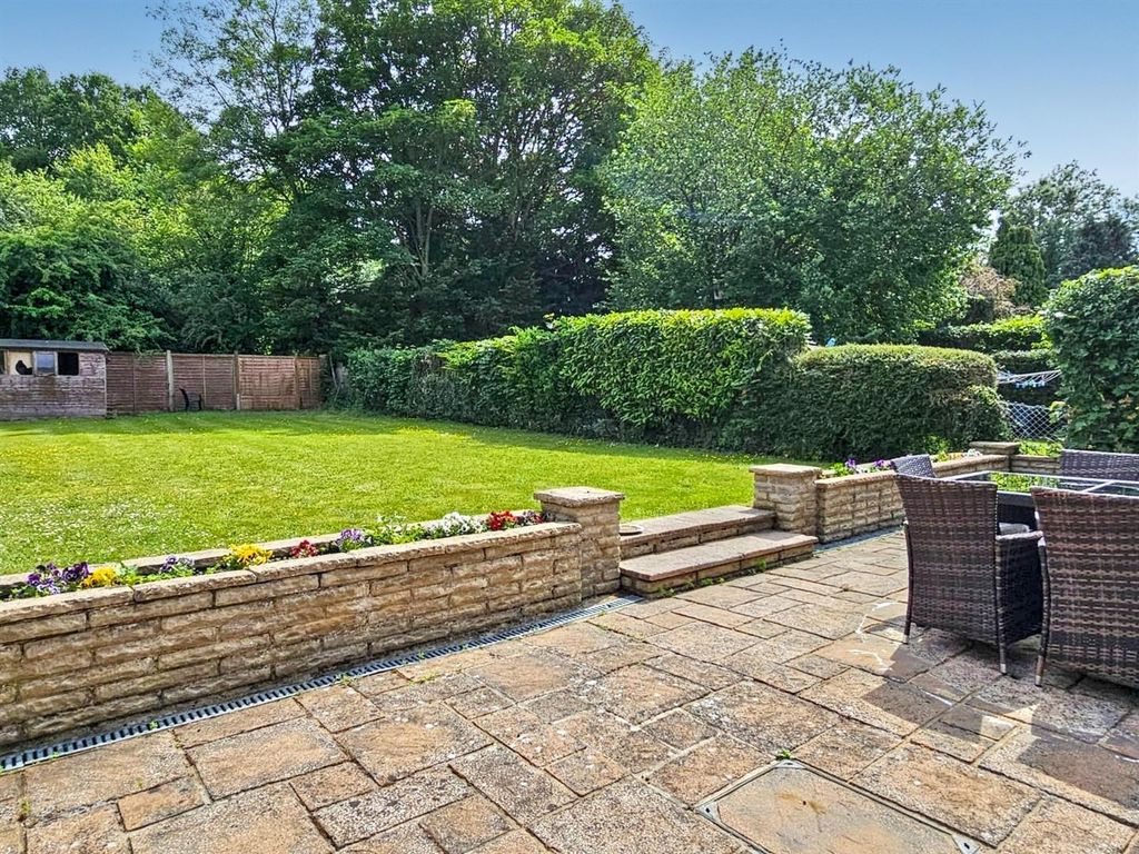 Property photo 1 of 9 Rear Garden (1).Jpg