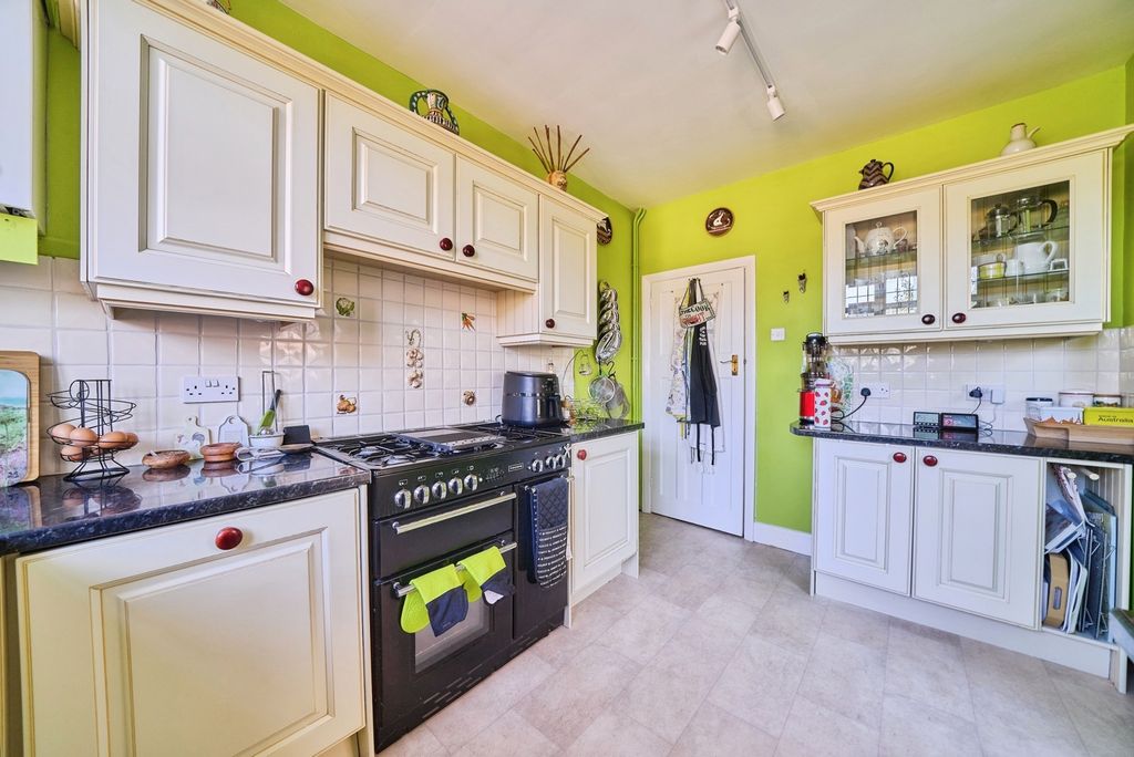 Property photo 3 of 20 Pbox-Img.Jpg