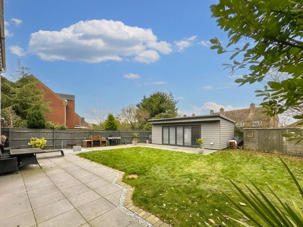 Property photo 2 of 35 3198204