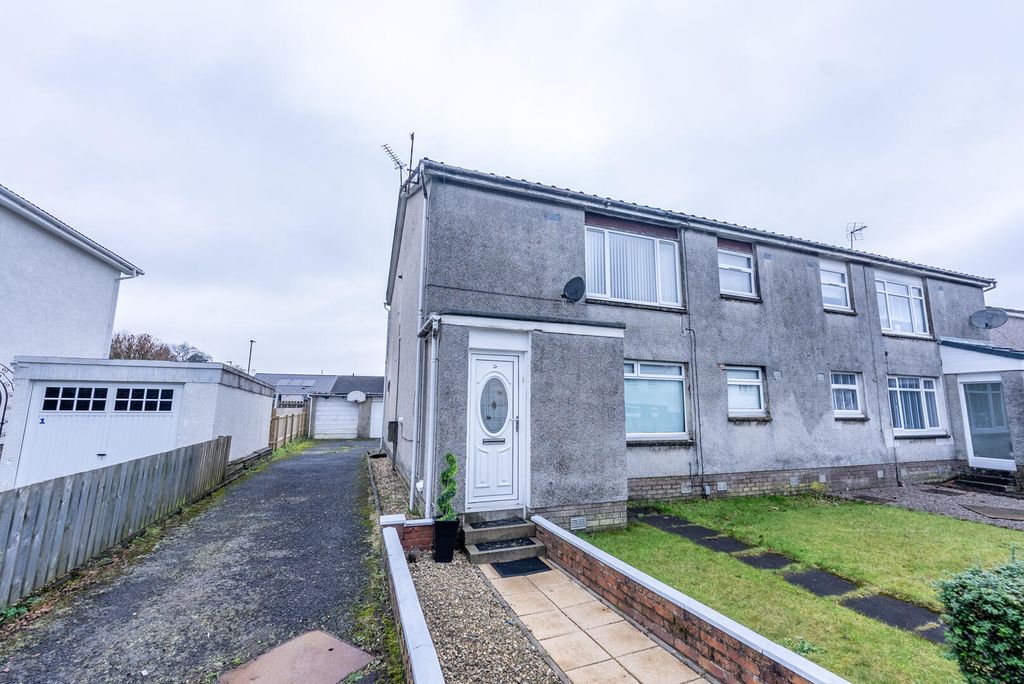 Property photo 2 of 21 Front (Exterior)